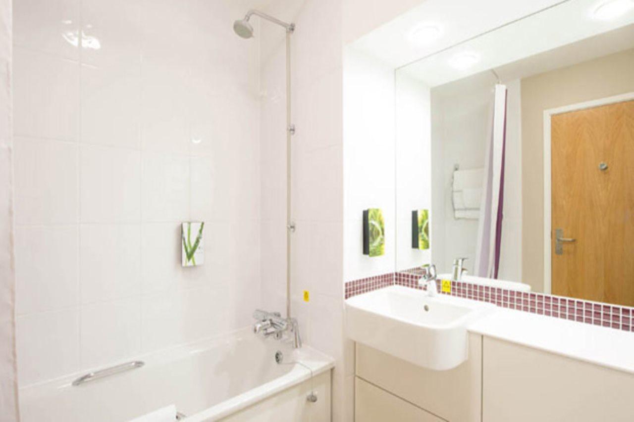 Premier Inn Inverness West Ngoại thất bức ảnh