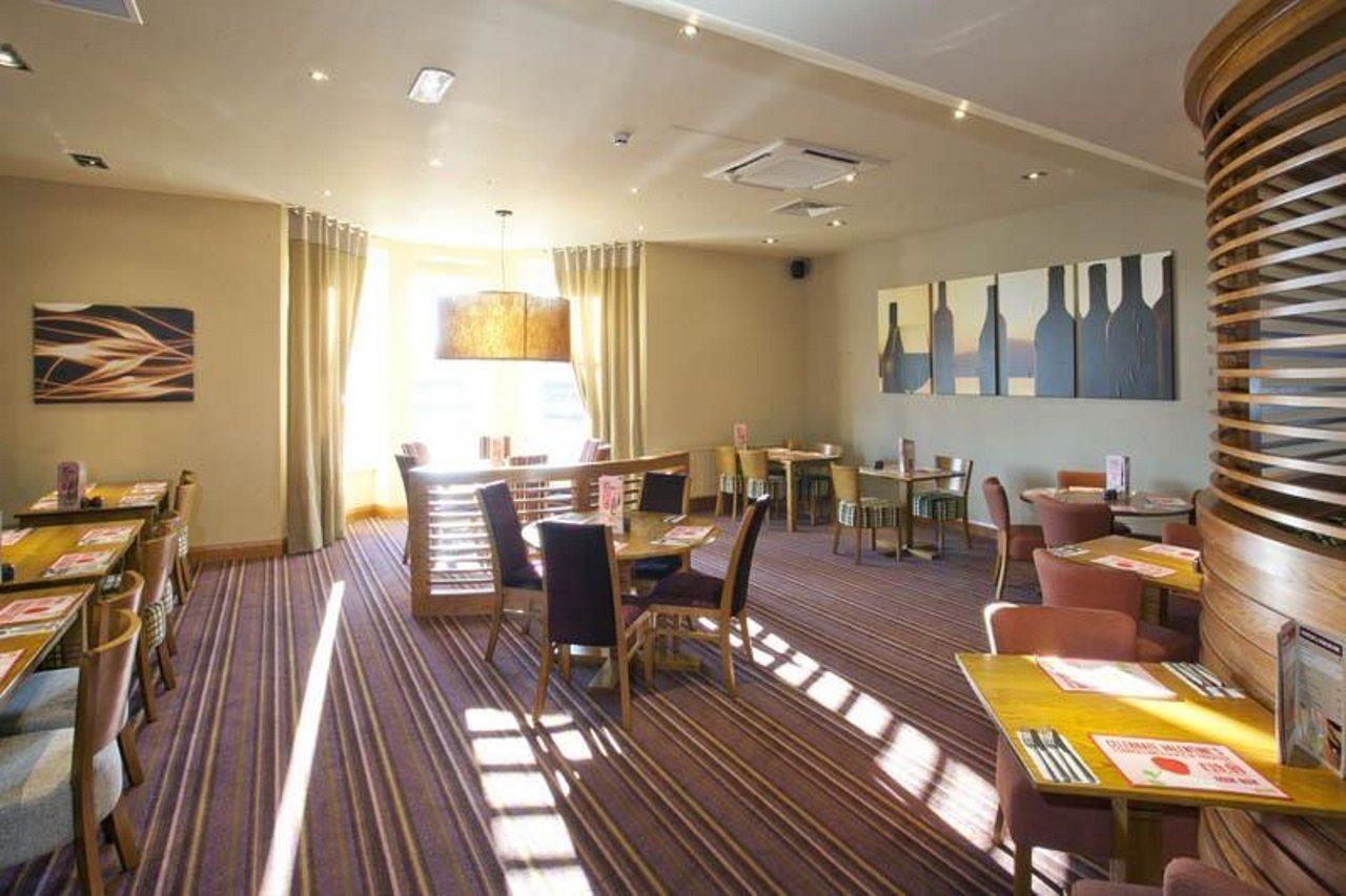 Premier Inn Inverness West Ngoại thất bức ảnh
