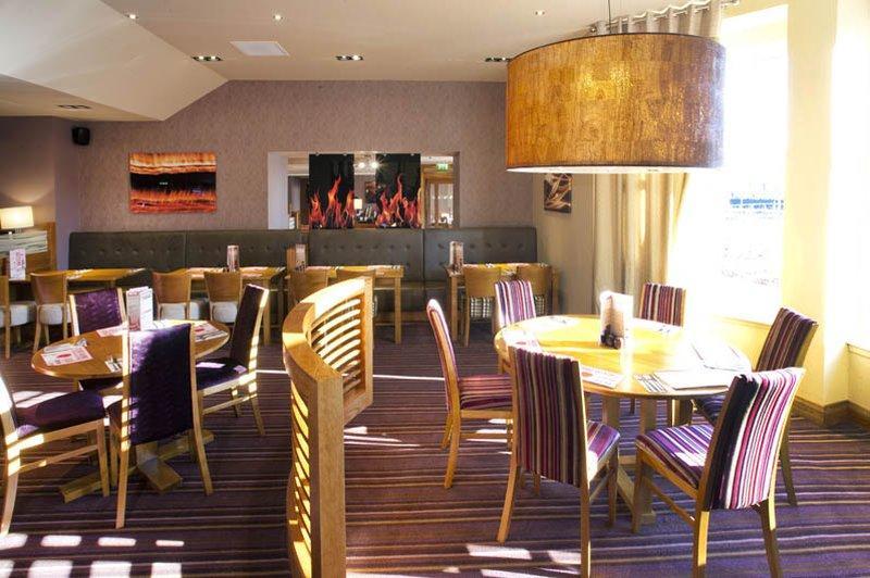 Premier Inn Inverness West Ngoại thất bức ảnh